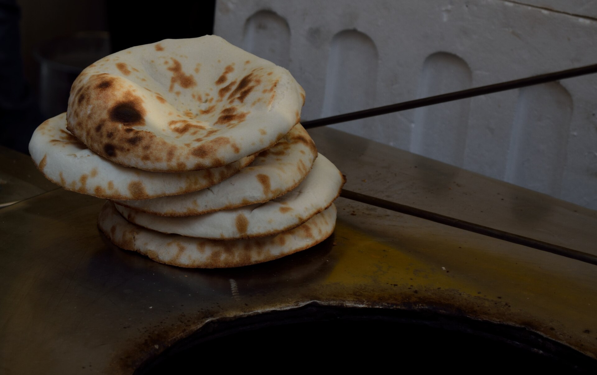 Tandoori Roti in clay oven