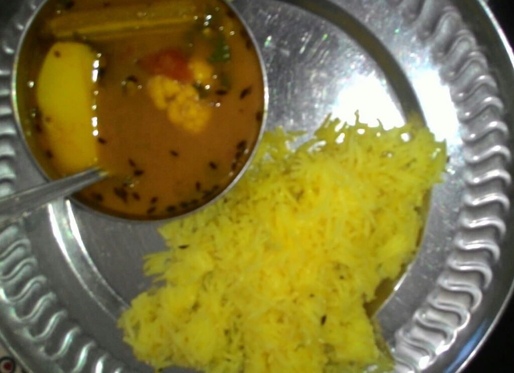 Sindhi's Kadhi Chawal