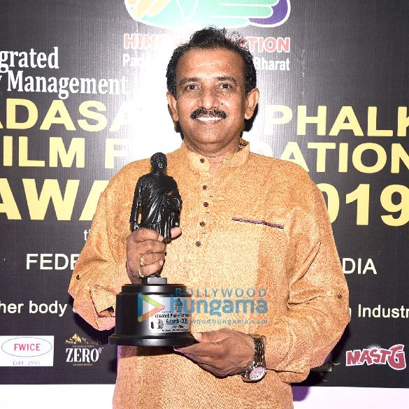 Jayant Gilatar graces Dadasaheb Phalke Film Foundation Awards 2019-05